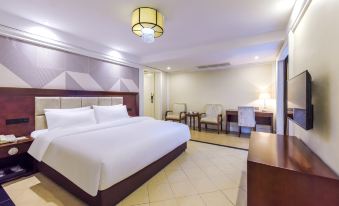 Borrman Hotel (Chongqing Qijiang East Station Shaxihe Park Store)