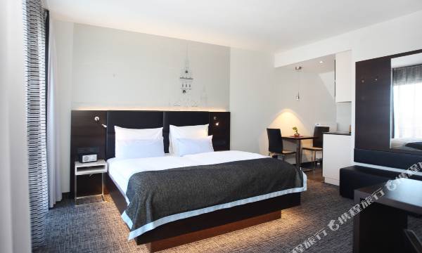 Schiller 5 Hotel