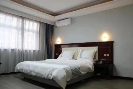 Pinglu Yuebanwan Business Hotel