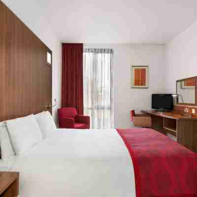 Ramada Encore by Wyndham Leicester City Centre Rooms