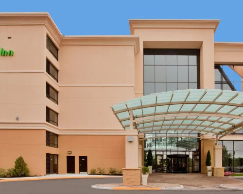 Holiday Inn VIRGINIA BEACH - NORFOLK by IHG Hotels near Sandler Center