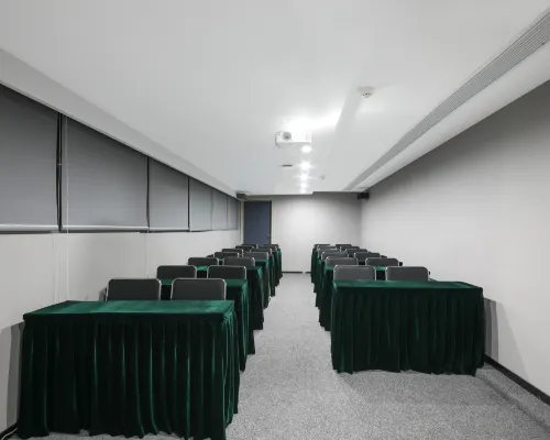Starway Hotel (Wuhan Jianghan Road Pedestrian Street Jiqing Street) مرافق الأعمال Photos