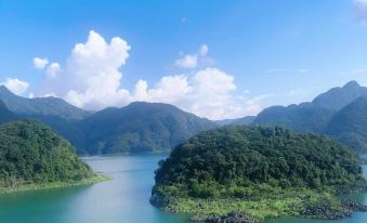 Qingyuan Library Jingyue Lake Homestay