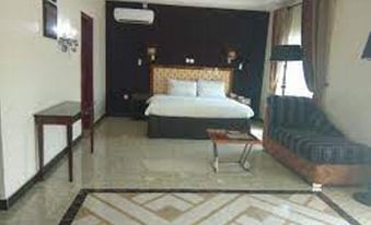 Hearts Hotel Enugu by Adig