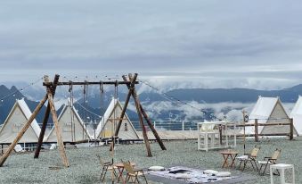 Niubei Mountain Nebula Camp