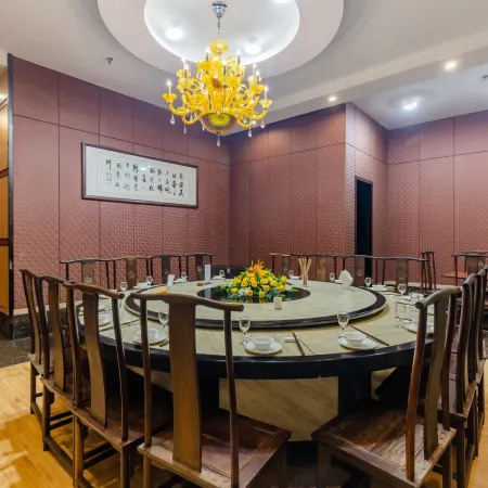Gujing Junlai International Hotel (Chiyu Mansion Branch)