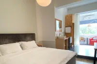 white stone hotel