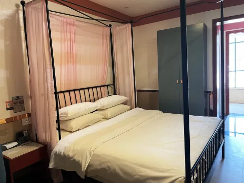 Fangcheng Taicang Hotel