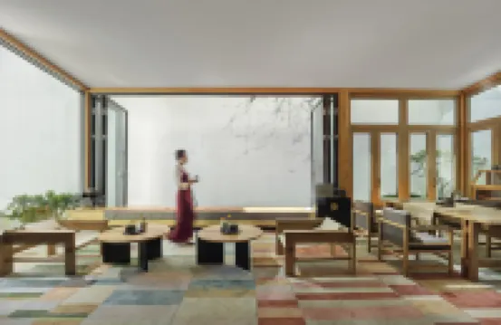 茶馬道香格里拉ラックスホテル（獨克宗古城）