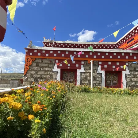 Road Luo Inn