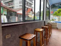 Vang Vieng Sky Mountain Hotel - parcheggio
