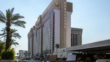 Horseshoe Las Vegas Отели рядом с достопримечательностью «The Spa at the LINQ»