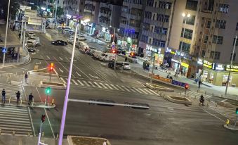 Le 8 Hotel Chain (Shenzhen Heaoaobei Metro Station)