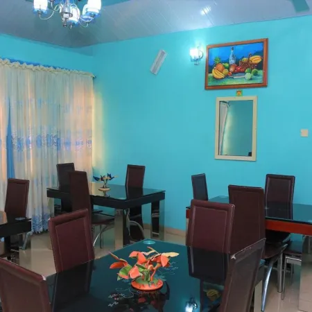 Emrosy Hotels and Suites