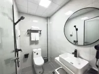 鄂州恆瑞飯店（葛店開發區店） - 2 星級