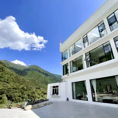 The B&B that Siguniang Mountain yearns for (Shuangqiaogou Scenic Area)