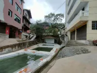 Xijiang Jinshuiloutai Chinese Inn (Liancheng Village)