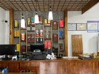 Xuanhua Island B&B (China Yangtze Crocodile Scenic Area China Crocodile Lake Store)