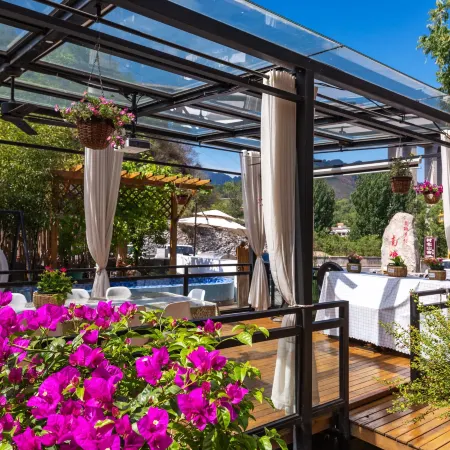 Floral Hotel · Yesanpo Mountain and Water Habitat hotel (Yesanpo Yunxigu Branch)
