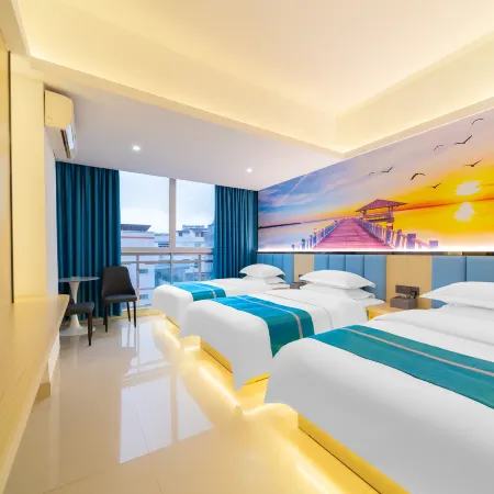 Shixing Huihuang Business Hotel