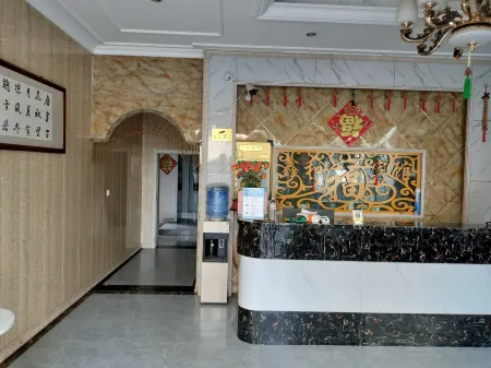 Xin'an Xinhe Hotel Отели рядом с достопримечательностью «Luoyang Vocational College of Science and Technology (Hexi Campus)»