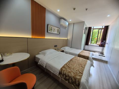 深圳四季如春賓館(海山地鐵站店）