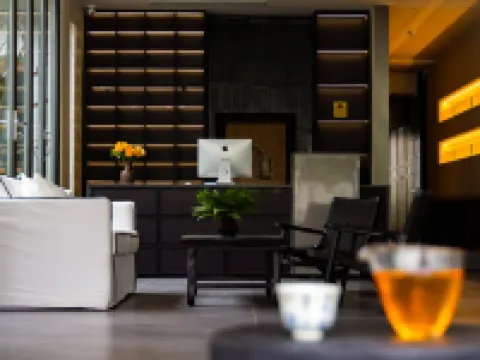 Xishuangbanna Menghai Seventeen Homestay Complex Hotels in Menghai