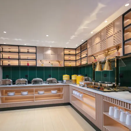 Me Young Me House Hotel (Taojiang Pedestrian Street)