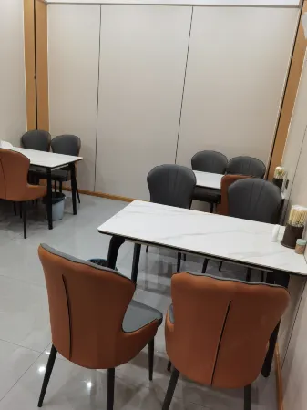 Siji Boutique Hotel Отели рядом с достопримечательностью «Hipparion Fossil»