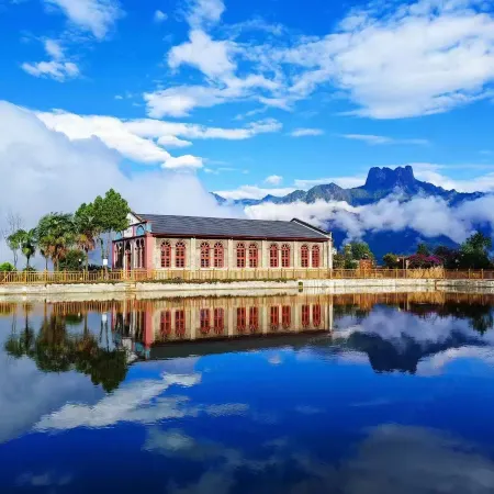 Mountain Homestay (Old Munden Village Shop)