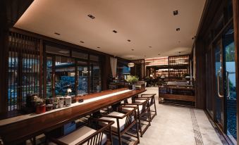 Baoxing Yunshang Xuxi Hot Spring Hotel