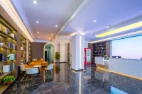 Phelps Hotel (Haikou Meilan Airport）