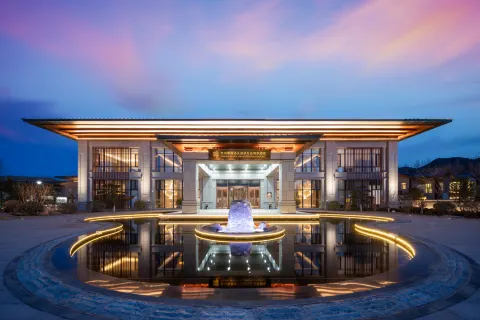Datong Hunyuan Tangtou Hot Spring Wanda Jinhua Hotel