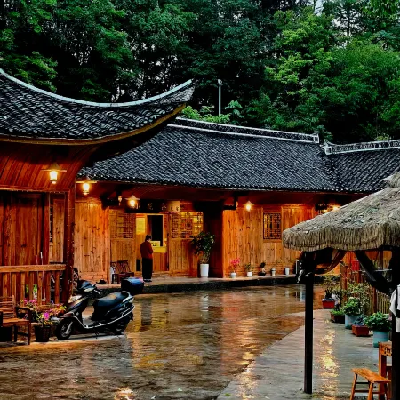 Hefeng Xiaokunlun Homestay