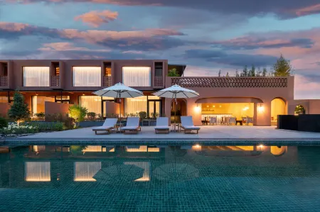 Nalati Hubai · Youjian Anasu Homestay Отели рядом с достопримечательностью «Nalati Raspberry Town»