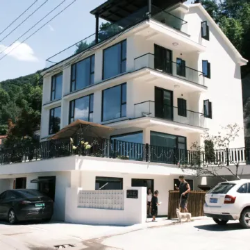 Xinyuanli Homestay (Tonglu Xiaoling Reservoir) Отели рядом с достопримечательностью «Tianlongjiupu»