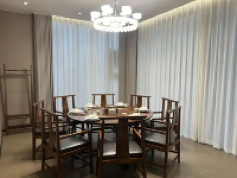 溫泉縣賽湖印象·星嶼溫泉度假營地 温泉縣酒店