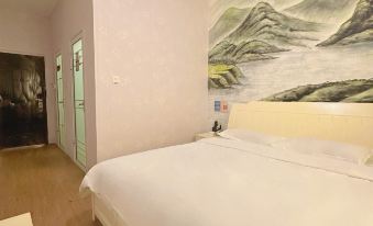 Aierma Fashion Hotel (Zhongyuan Wanda City Central Hospital Subway Station)