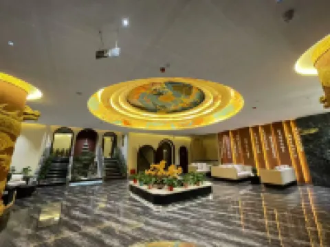 Changhong Pearl Hotel (Qinggeli Langshan Ski Resort) Hotels in Qinggil