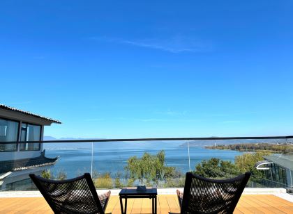 Dali Dianxi Quanxi Seascape Garden Homestay (Erhai Park Branch, Dali High speed Railway Station)