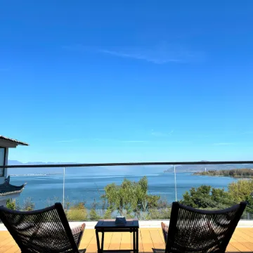 Dali Dianxi Quanxi Seascape Garden Homestay (Erhai Park Branch, Dali High speed Railway Station)