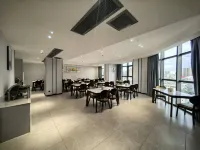 MEHOOD LESTIE Hotel (Zhanjiang Chikan Old Street Scenic Area)