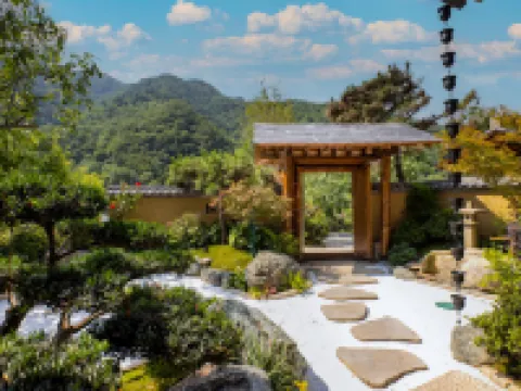 Mountain House | Vacation Apartment (Zhongnan Mountain Village) Hoteles en Condado de Zhashui