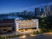 Atour Hotel Football Park, Daye North Station, Huangshi Hotels in Daye