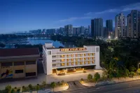 Atour Hotel Football Park, Daye North Station, Huangshi