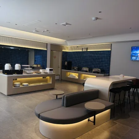 Jinjiang Hotel (Suning Station)
