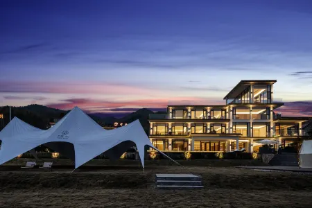 Shuiying Valley Japanese-style Residence (Ningguo Wannan Sichuan-Tibet Line Xijin Yedu) Отели в г. Нингуо