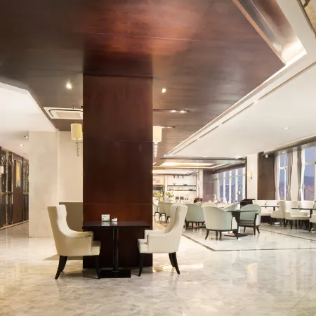 BaiLing Nicesoe Hotel (Guiyang Spray Pool Zilinan)