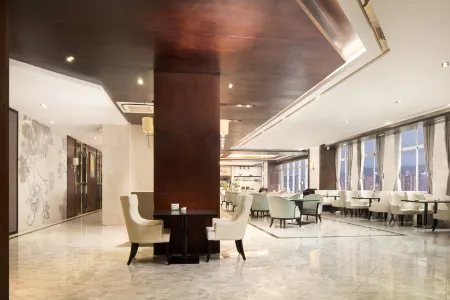 BaiLing Nicesoe Hotel (Guiyang Spray Pool Zilinan)