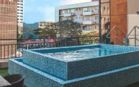 B Hotel Alabang - Romantic